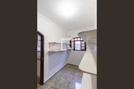 Casa à venda com 300m², 5 quartos e 5 vagas Casa à venda com 300m², 5 quartos e 5 vagasDispensa