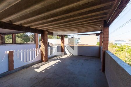 Casa à venda com 300m², 5 quartos e 5 vagas Casa à venda com 300m², 5 quartos e 5 vagasChurrasqueira