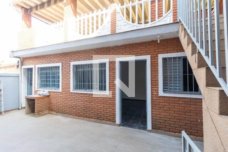 Casa à venda com 300m², 5 quartos e 5 vagas Casa à venda com 300m², 5 quartos e 5 vagasÁrea externa