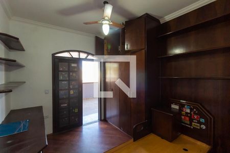 Casa à venda com 300m², 5 quartos e 5 vagas Casa à venda com 300m², 5 quartos e 5 vagasQuarto 3