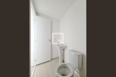 Apartamento para alugar com 48m², 2 quartos e sem vaga Apartamento para alugar com 48m², 2 quartos e sem vagaBanheiro Social