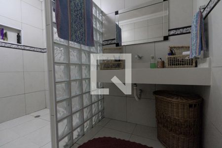 Apartamento à venda com 188m², 2 quartos e sem vaga Apartamento à venda com 188m², 2 quartos e sem vagaBanheiro