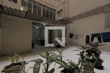 Apartamento à venda com 188m², 2 quartos e sem vaga Apartamento à venda com 188m², 2 quartos e sem vagaQuintal