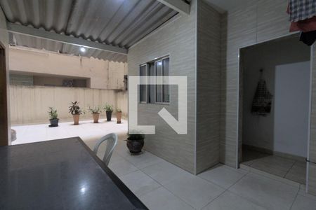 Apartamento à venda com 188m², 2 quartos e sem vaga Apartamento à venda com 188m², 2 quartos e sem vagaÁrea de Serviço