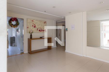 Hall de apartamento para alugar com 2 quartos, 75m² em Jacarepaguá, Rio de Janeiro