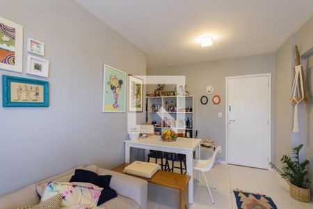 Sala de apartamento para alugar com 2 quartos, 75m² em Jacarepaguá, Rio de Janeiro