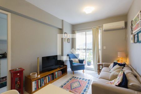 Sala de apartamento para alugar com 2 quartos, 75m² em Jacarepaguá, Rio de Janeiro