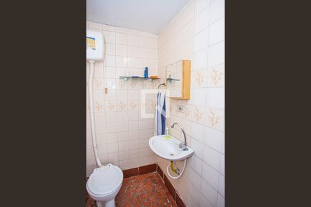 Casa à venda com 115m², 2 quartos e 1 vaga Casa à venda com 115m², 2 quartos e 1 vagaBanheiro de Serviço