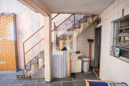 Casa à venda com 115m², 2 quartos e 1 vaga Casa à venda com 115m², 2 quartos e 1 vagaQuintal