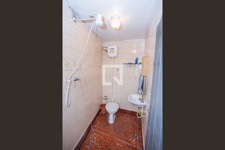 Casa à venda com 115m², 2 quartos e 1 vaga Casa à venda com 115m², 2 quartos e 1 vagaBanheiro de Serviço