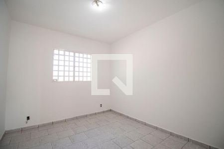 Quarto 1 de casa para alugar com 3 quartos, 121m² em Setor Goiânia 2, Goiânia