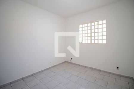Quarto 1 de casa para alugar com 3 quartos, 121m² em Setor Goiânia 2, Goiânia