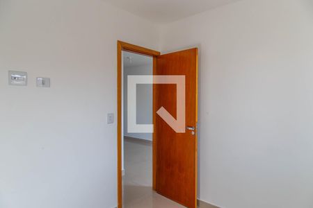 Quarto 1 de apartamento para alugar com 2 quartos, 46m² em Vila Aricanduva, São Paulo