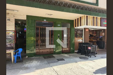 Apartamento à venda com 130m², 3 quartos e 1 vaga Apartamento à venda com 130m², 3 quartos e 1 vagaFachada e portaria