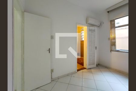 Apartamento à venda com 130m², 3 quartos e 1 vaga Apartamento à venda com 130m², 3 quartos e 1 vagaSuíte