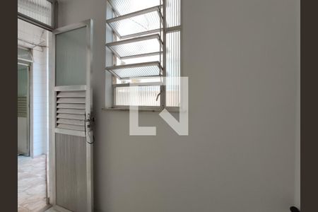 Apartamento à venda com 130m², 3 quartos e 1 vaga Apartamento à venda com 130m², 3 quartos e 1 vagaQuarto de Serviço