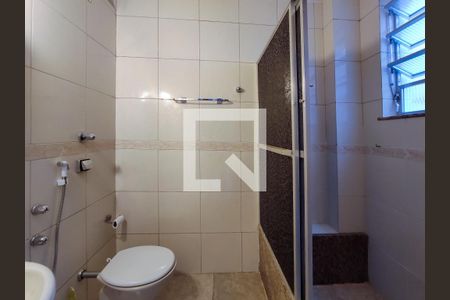 Apartamento à venda com 130m², 3 quartos e 1 vaga Apartamento à venda com 130m², 3 quartos e 1 vagaBanheiro da Suíte