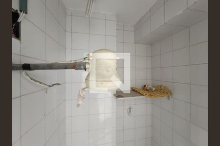 Apartamento à venda com 130m², 3 quartos e 1 vaga Apartamento à venda com 130m², 3 quartos e 1 vagaBanheiro de serviço