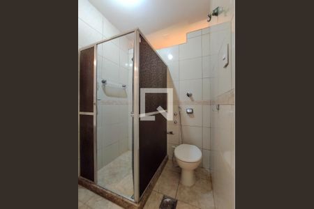 Apartamento à venda com 130m², 3 quartos e 1 vaga Apartamento à venda com 130m², 3 quartos e 1 vagaBanheiro Corredor