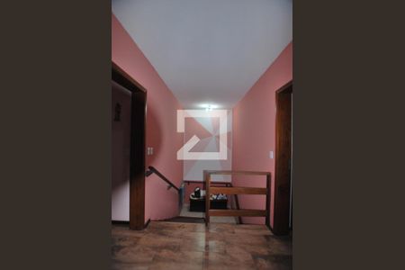 Casa à venda com 222m², 5 quartos e 2 vagasHall