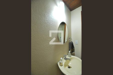 Casa à venda com 222m², 5 quartos e 2 vagasLavabo