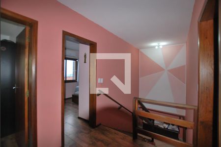 Casa à venda com 222m², 5 quartos e 2 vagasHall