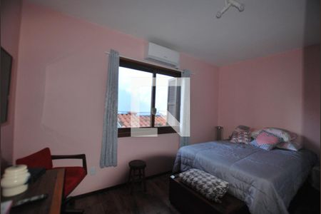 Casa à venda com 222m², 5 quartos e 2 vagasQuarto 2