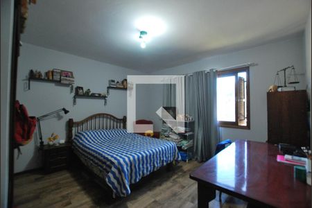 Casa à venda com 222m², 5 quartos e 2 vagasSuíte