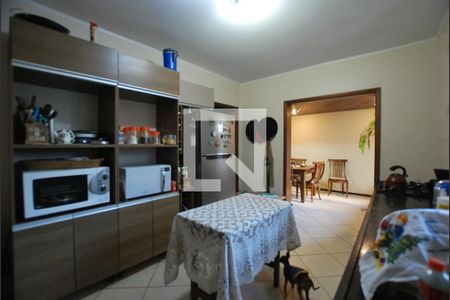 Casa à venda com 222m², 5 quartos e 2 vagasCozinha