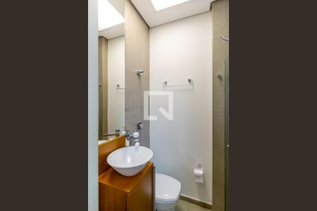 Apartamento à venda com 168m², 3 quartos e 1 vaga Apartamento à venda com 168m², 3 quartos e 1 vagaBanheiro 2