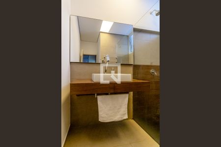 Apartamento à venda com 168m², 3 quartos e 1 vaga Apartamento à venda com 168m², 3 quartos e 1 vagaBanheiro 1