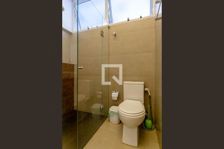 Apartamento à venda com 168m², 3 quartos e 1 vaga Apartamento à venda com 168m², 3 quartos e 1 vagaBanheiro 1
