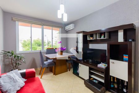 Sala de apartamento à venda com 2 quartos, 70m² em Passo da Areia, Porto Alegre