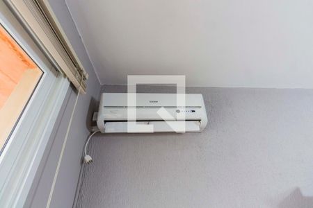 Sala de apartamento à venda com 2 quartos, 70m² em Passo da Areia, Porto Alegre