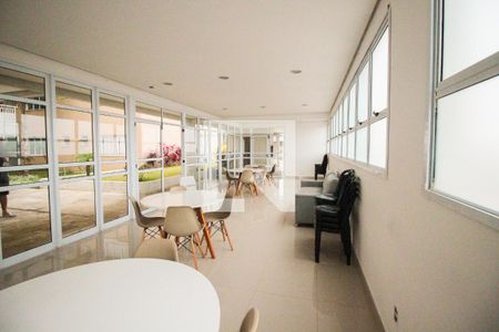 Apartamento para alugar com 39m², 2 quartos e 1 vagaÁrea comum - Salão de festas