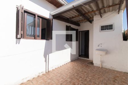 Casa para alugar com 60m², 2 quartos e 1 vagaÁrea de Serviço