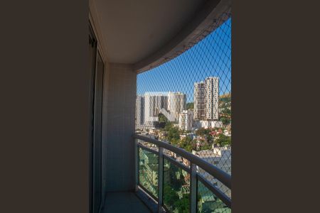 Varanda de apartamento para alugar com 3 quartos, 71m² em Centro, Nova Iguaçu