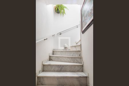 Escada de casa à venda com 3 quartos, 320m² em Vila Maria Alta, São Paulo