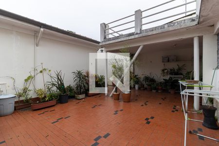 Casa à venda com 140m², 3 quartos e 8 vagasQuintal