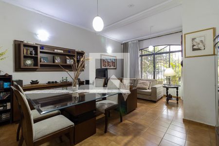 Sala de casa à venda com 3 quartos, 140m² em Jardim da Saúde, São Paulo