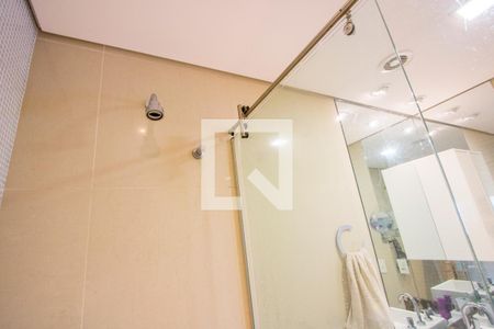 Apartamento à venda com 236m², 3 quartos e 4 vagasBanheiro do quarto 3