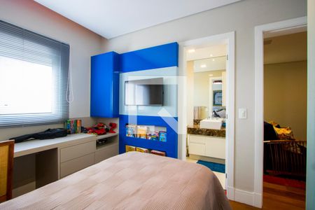 Apartamento à venda com 236m², 3 quartos e 4 vagasQuarto 2 - Suíte