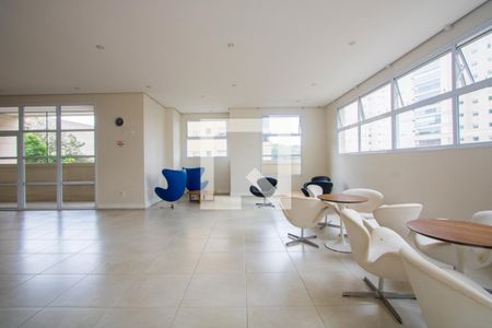 Apartamento à venda com 236m², 3 quartos e 4 vagasÁrea comum - Salão de festas Teen