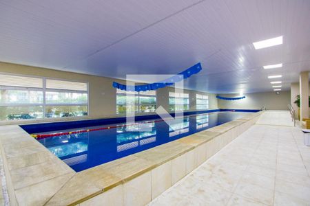 Apartamento à venda com 236m², 3 quartos e 4 vagasÁrea comum - Piscina 2