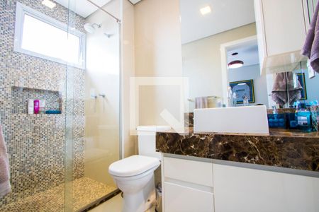 Apartamento à venda com 236m², 3 quartos e 4 vagasBanheiro do quarto 2