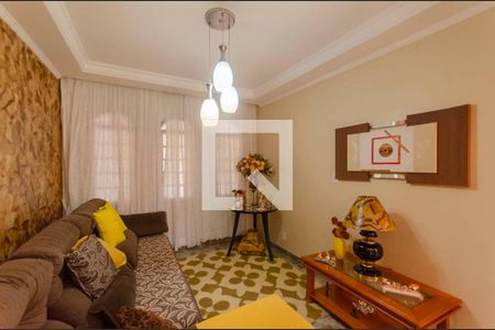 Sala de casa para alugar com 3 quartos, 137m² em Vila Paranagua, São Paulo