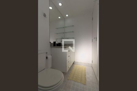 Apartamento para alugar com 63m², 2 quartos e 1 vaga Apartamento para alugar com 63m², 2 quartos e 1 vagaBanheiro do Quarto 2