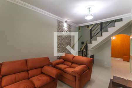 Sala de estar de casa à venda com 3 quartos, 210m² em Nova Petrópolis, São Bernardo do Campo