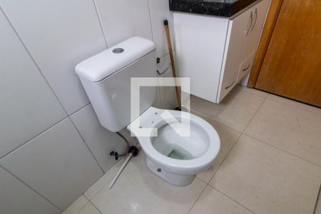 Apartamento para alugar com 82m², 2 quartos e 2 vagasDetalhe do banheiro social
