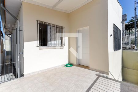 Casa à venda com 160m², 2 quartos e 1 vaga Casa à venda com 160m², 2 quartos e 1 vagaÁrea Entrada